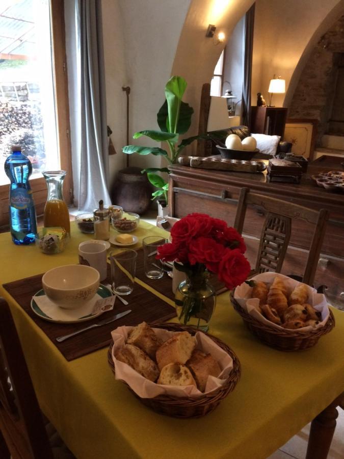 Le Val D'Ailleurs Acomodação com café da manhã Jausiers Exterior foto